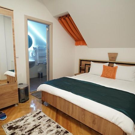 Madigan'S Hotel Kosovo Polje Екстериор снимка