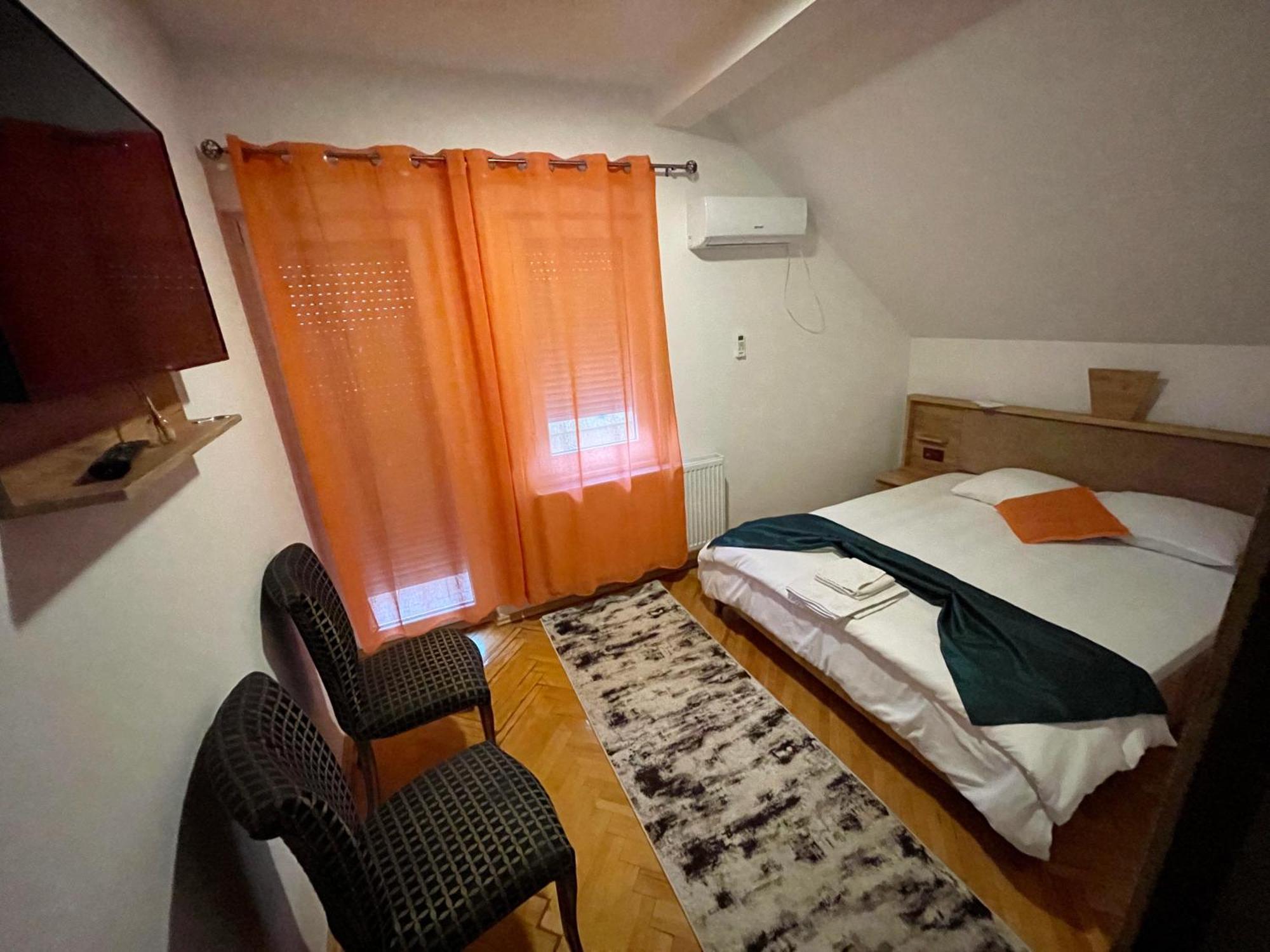 Madigan'S Hotel Kosovo Polje Екстериор снимка