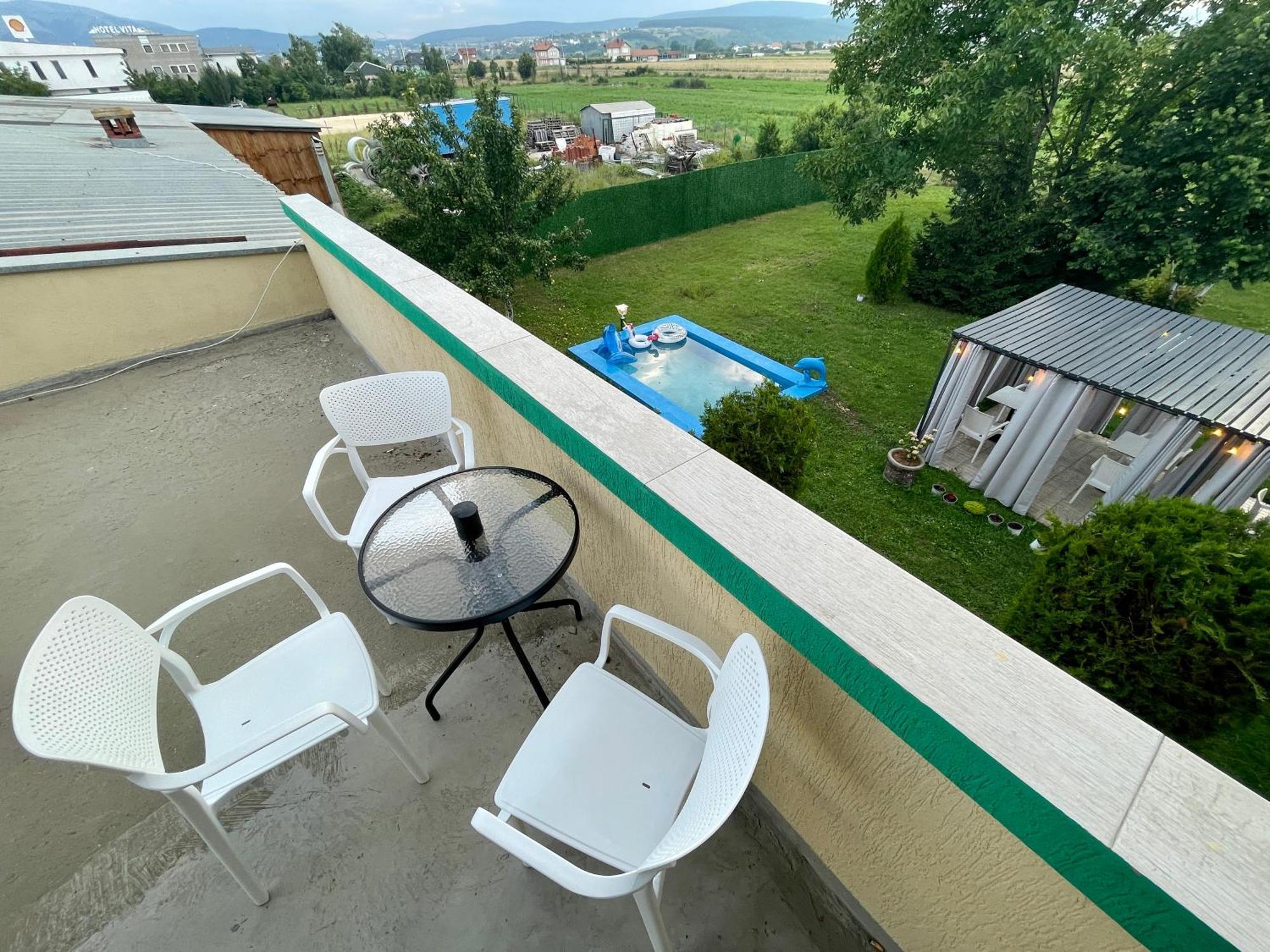 Madigan'S Hotel Kosovo Polje Екстериор снимка