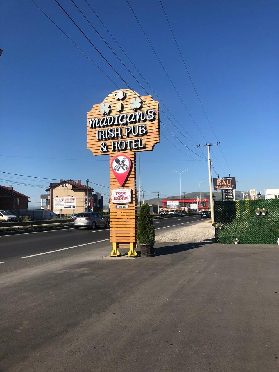 Madigan'S Hotel Kosovo Polje Екстериор снимка